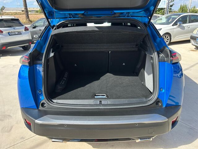 PEUGEOT 2008 GT 1.2 E-THP AUTO SPANISH LHD IN SPAIN 17000 MILES SUPER 2024